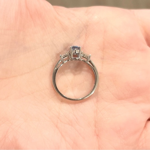 10K Swiss Blue Topaz oval baguette dainty solid white gold vintage style ring - Picture 10 of 13